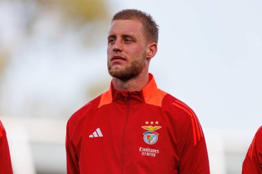 Lenny Lacroix, Liga Portekiz 2 maçında SL Benfica B ve Academico de Viseu FC takımları arasında görüldü.