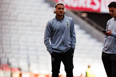 SL Benfica ve SC Farense (Maciej Rogowski) takımları arasında Liga Portekiz maçı sırasında Rony Lopes görüldü.)