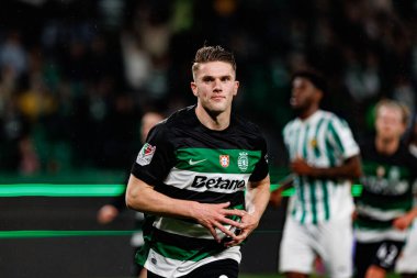 Viktor Gyokeres, Estadio Jose Alvalade 'deki (Maciej Rogowski) Sporting CP ve Rio Ave FC takımları arasındaki Taca De Portugal maçında gol attıktan sonra kutlama yaparken görüldü.)