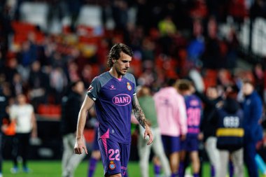 Carlos Romero, Rayo Vallecano ve RCD Espanyol de Barcelona (Maciej Rogowski) takımları arasındaki maç sırasında görüldü.)