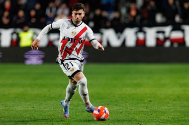 Adrian Embarba, Rayo Vallecano ve RCD Espanyol de Barcelona (Maciej Rogowski) takımları arasında oynanan LaLiga EA SPORTS maçı sırasında görüldü.)