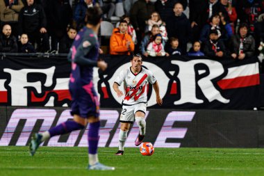 Alfonso Espino, Rayo Vallecano ve RCD Espanyol de Barcelona (Maciej Rogowski) takımları arasında LaLiga EA SPORTS maçı sırasında görüldü)