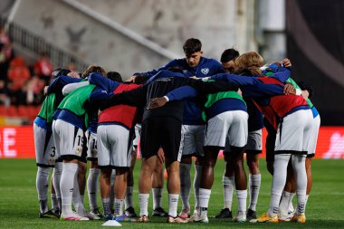 Rayo oyuncuları, Rayo Vallecano ve RCD Espanyol de Barcelona (Maciej Rogowski) takımları arasında oynanan LaLiga EA SPORTS maçı sırasında görüldü)