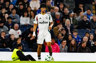 Maximilian Oyedele, UEFA Konferans Ligi 'nde Chelsea FC ile Legia Warszawa (Maciej Rogowski) arasındaki çeyrek final maçında görüldü.)