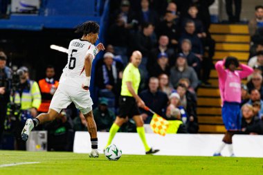 Maximilian Oyedele, UEFA Konferans Ligi 'nde Chelsea FC ile Legia Warszawa (Maciej Rogowski) arasındaki çeyrek final maçında görüldü.)