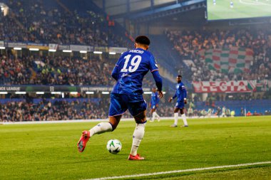 Jadon Sancho, UEFA Konferans Ligi 'nde Chelsea FC ile Legia Warszawa (Maciej Rogowski) arasındaki çeyrek final maçında görüldü.)