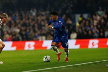 Jadon Sancho, UEFA Konferans Ligi 'nde Chelsea FC ile Legia Warszawa (Maciej Rogowski) arasındaki çeyrek final maçında görüldü.)