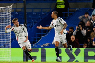 Jan Ziolkowski ve Steven Kapuadi, UEFA Konferans Ligi 'nde Chelsea FC ile Legia Warszawa (Maciej Rogowski)