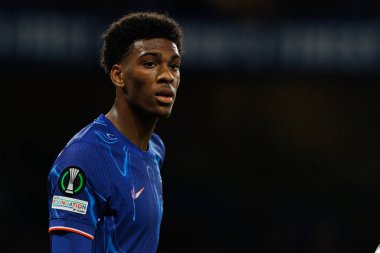 Josh Acheampong UEFA Konferans Ligi 'nde Chelsea FC ile Legia Warszawa (Maciej Rogowski) arasındaki çeyrek final maçında görüldü.)