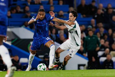 Cristopher Nkunku ve Claude Goncalf UEFA Konferans Ligi 'nde Chelsea FC ile Legia Warszawa (Maciej Rogowski)