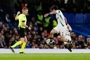 Claude Goncalf, UEFA Konferans Ligi 'nde Chelsea FC ile Legia Warszawa (Maciej Rogowski) arasındaki çeyrek final maçında görüldü.)