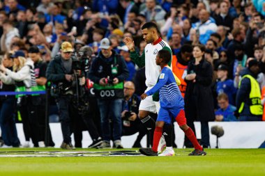 Juergen Elitim, UEFA Konferans Ligi 'nde Chelsea FC ile Legia Warszawa (Maciej Rogowski) arasındaki çeyrek final maçında görüldü.)