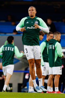 Steven Kapuadi UEFA Konferans Ligi 'nde Chelsea FC ile Legia Warszawa (Maciej Rogowski) arasındaki çeyrek final maçında görüldü.)