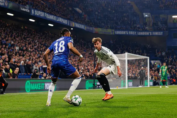 Christopher Nkunku ve Jan Ziolkowski UEFA Konferans Ligi 'nde Chelsea FC ile Legia Warszawa (Maciej Rogowski)