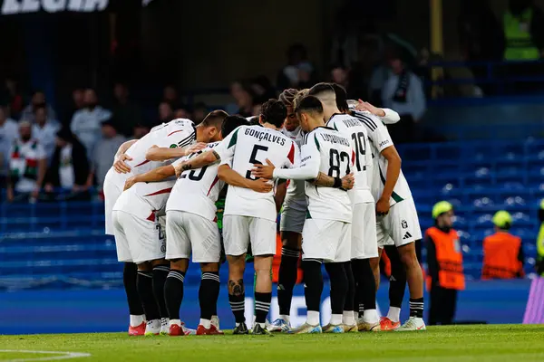 Legia oyuncuları UEFA Konferans Ligi 'nde Chelsea FC ve Legia Warszawa (Maciej Rogowski)