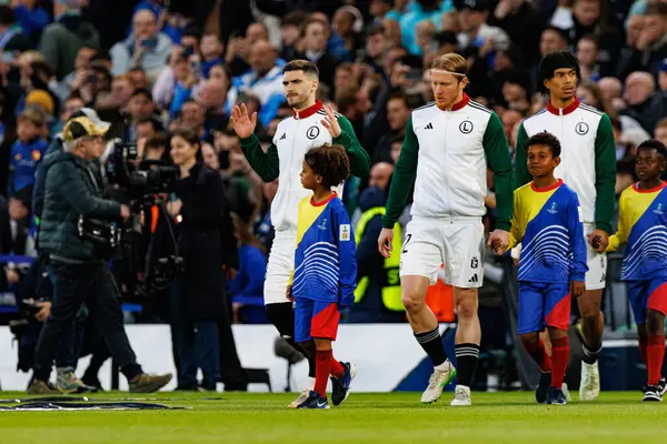 Ruben Vinagre, UEFA Konferans Ligi 'nde Chelsea FC ile Legia Warszawa (Maciej Rogowski) arasındaki çeyrek final maçında görüldü.)
