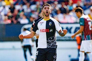 Rui Costa, Liga Portekiz maçında Estrela Amadora ve SC Farense takımları arasında attığı golün ardından Estadio Jose Gomes 'de (Maciej Rogowski)