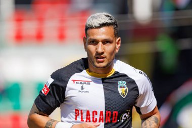 Liga Portekiz maçında Estrela Amadora ve SC Farense takımları arasında Estadio Jose Gomes 'de (Maciej Rogowski)