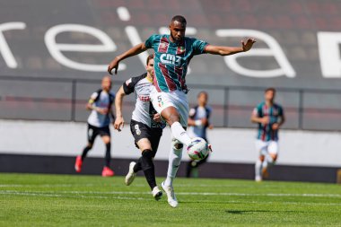 Liga Portekiz maçında Estrela Amadora ve SC Farense takımları arasında Estadio Jose Gomes 'de (Maciej Rogowski)