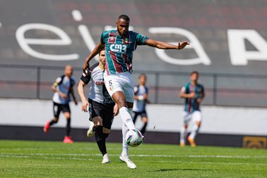 Liga Portekiz maçında Estrela Amadora ve SC Farense takımları arasında Estadio Jose Gomes 'de (Maciej Rogowski)