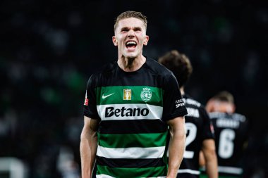 Viktor Gyokeres, Estadio Jose Alvalade 'deki (Maciej Rogowski) Sporting CP ve SC Braga takımları arasında oynanan Liga Portekiz maçında gol attıktan sonra kutlama yaparken görüldü.)