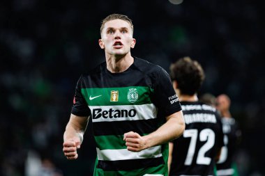 Viktor Gyokeres, Estadio Jose Alvalade 'deki (Maciej Rogowski) Sporting CP ve SC Braga takımları arasında oynanan Liga Portekiz maçında gol attıktan sonra kutlama yaparken görüldü.)