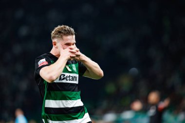 Viktor Gyokeres, Estadio Jose Alvalade 'deki (Maciej Rogowski) Sporting CP ve SC Braga takımları arasında oynanan Liga Portekiz maçında gol attıktan sonra kutlama yaparken görüldü.)