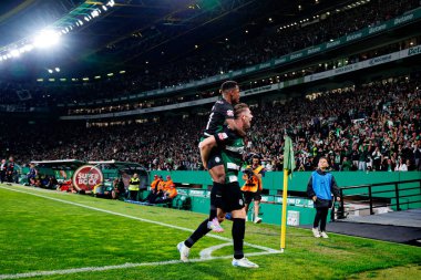 Geny Catamo ve Viktor Gyokeres, Estadio Jose Alvalade 'deki (Maciej Rogowski) Sporting CP ve SC Braga takımları arasındaki Liga Portekiz maçında gol üstüne gol atarken görüldü.)