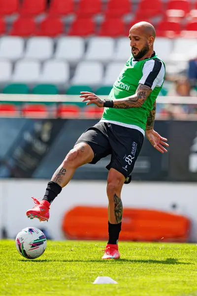 Angelo Neto, Liga Portekiz maçında Estrela Amadora ve SC Farense takımları arasında Estadio Jose Gomes 'de (Maciej Rogowski)