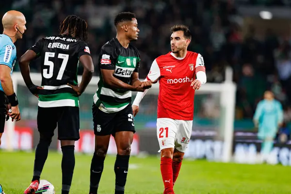 Cin Catamo ve Ricardo Horta, Liga Portekiz maçı sırasında Estadio Jose Alvalade 'de (Maciej Rogowski)