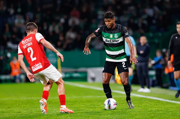 Viktor Gomez ve Matheus Reis Liga Portekiz maçı sırasında Estadio Jose Alvalade 'de (Maciej Rogowski)