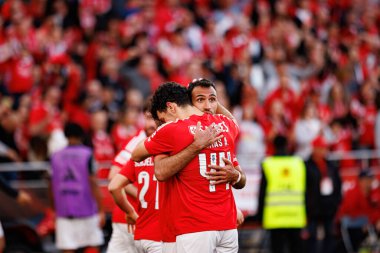 Tomas Araujo ve Vangelis Pavlidis, Liga Portekiz maçında SL Benfica ve FC Arouca (Maciej Rogowski) takımları arasında gol üstüne gol atarken görüldü.)