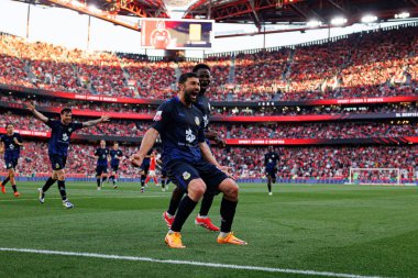 Guven Yalçın, Liga Portekiz maçında SL Benfica ve FC Arouca (Maciej Rogowski) takımları arasında gol üstüne gol atarken görüldü.)