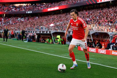 Alvaro Carreras, Liga Portekiz maçında SL Benfica ve FC Arouca (Maciej Rogowski) takımları arasında görüldü.)