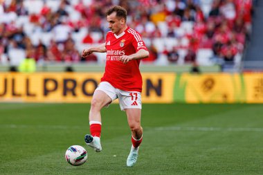 Kerem Akturkoglu Liga Portekiz maçı sırasında SL Benfica ve FC Arouca (Maciej Rogowski) takımları arasında görüldü.)