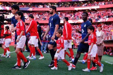 Taichi Fukui, Guven Yalcin ve Morlaye Sylla Liga Portekiz maçında SL Benfica ve FC Arouca (Maciej Rogowski) takımları arasında görüldü.)