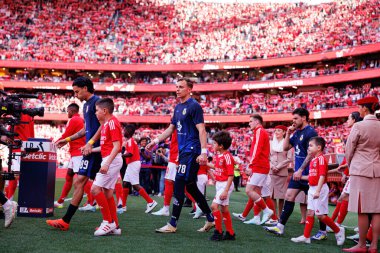 Pedro Santos, Alex Pinto ve Alfonso Trezza, Liga Portekiz maçı sırasında SL Benfica ve FC Arouca (Maciej Rogowski) takımları arasında görüldü.)