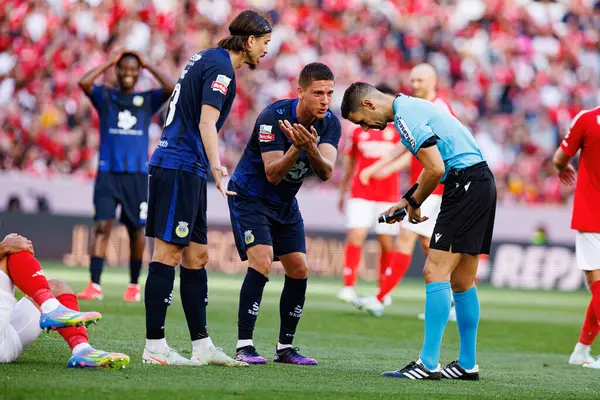 Boris Popoviç ve Jason Fontan Liga Portekiz maçı sırasında SL Benfica ve FC Arouca (Maciej Rogowski)
