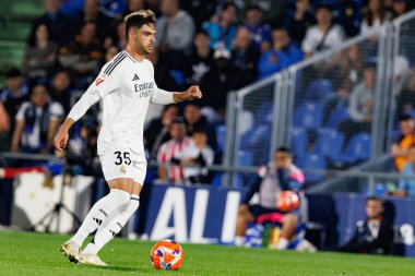 Raul Asencio, LaLiga EA SPORTS maçında Getafe CF ve Real Madrid CF takımları arasında Estadio Kolezyumu 'nda görüldü (Maciej Rogowski)
