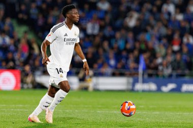 Aurelien Tchouameni, LaLiga EA SPORTS maçı sırasında Estadio Coliseum 'daki Getafe CF ve Real Madrid CF takımları arasında görüldü (Maciej Rogowski)