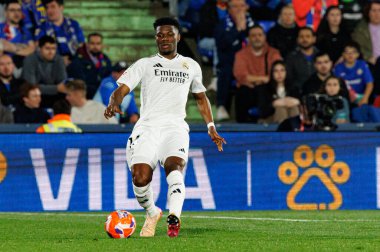Aurelien Tchouameni, LaLiga EA SPORTS maçı sırasında Estadio Coliseum 'daki Getafe CF ve Real Madrid CF takımları arasında görüldü (Maciej Rogowski)