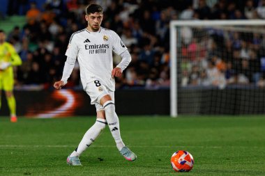 Federico Valverde, Estadio Coliseum 'daki Getafe CF ve Real Madrid CF takımları arasında LaLiga EA SPORTS maçı sırasında görüldü (Maciej Rogowski)