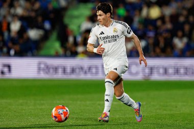 Fran Garcia, LaLiga EA SPORTS maçı sırasında Estadio Coliseum 'da Getafe CF ve Real Madrid CF takımları arasında görüldü (Maciej Rogowski)