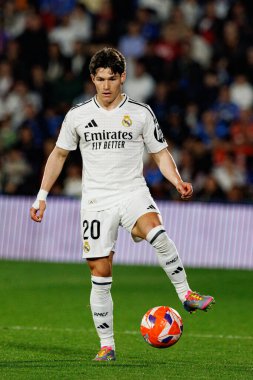Fran Garcia, LaLiga EA SPORTS maçı sırasında Estadio Coliseum 'da Getafe CF ve Real Madrid CF takımları arasında görüldü (Maciej Rogowski)