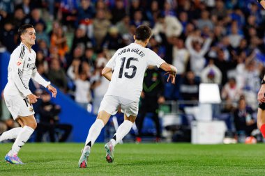 Lucas Vazquez ve Arda Güler, Estadio Coliseum 'daki Getafe CF ve Real Madrid CF takımları arasında oynanan LaLiga EA Spor maçında gol attıktan sonra kutlama yaparken görüldü (Maciej Rogowski)