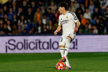 Fran Garcia, LaLiga EA SPORTS maçı sırasında Estadio Coliseum 'da Getafe CF ve Real Madrid CF takımları arasında görüldü (Maciej Rogowski)