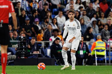 Raul Asencio, LaLiga EA SPORTS maçında Getafe CF ve Real Madrid CF takımları arasında Estadio Kolezyumu 'nda görüldü (Maciej Rogowski)