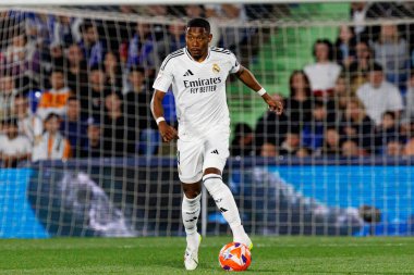 David Alaba LaLiga EA SPORTS maçı sırasında Estadio Coliseum 'da Getafe CF ve Real Madrid CF takımları arasında görüldü (Maciej Rogowski)