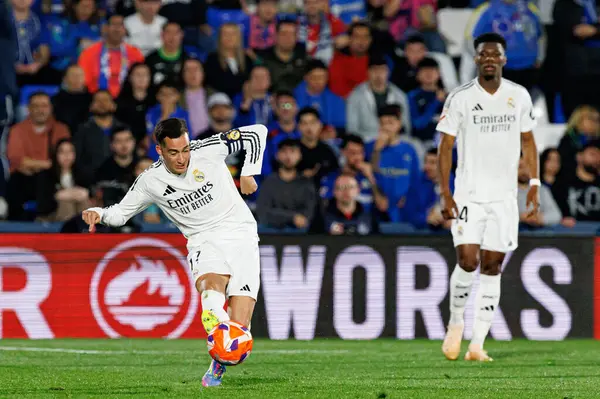 Lucas Vazquez, LaLiga EA SPORTS maçı sırasında Estadio Coliseum 'da Getafe CF ve Real Madrid CF takımları arasında görüldü (Maciej Rogowski)