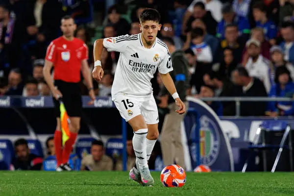 LaLiga EA SPORTS maçı sırasında Estadio Coliseum 'da Getafe CF ve Real Madrid CF takımları arasında görüldü (Maciej Rogowski)